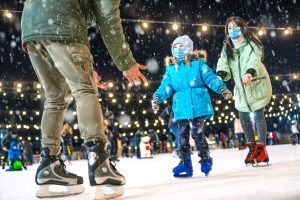 Winter Fun Activities for Families Who Don't Ski - SavvyMom