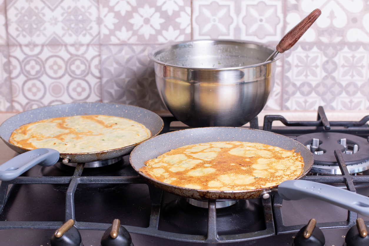 Easy Homemade Pancakes from Scratch SavvyMom