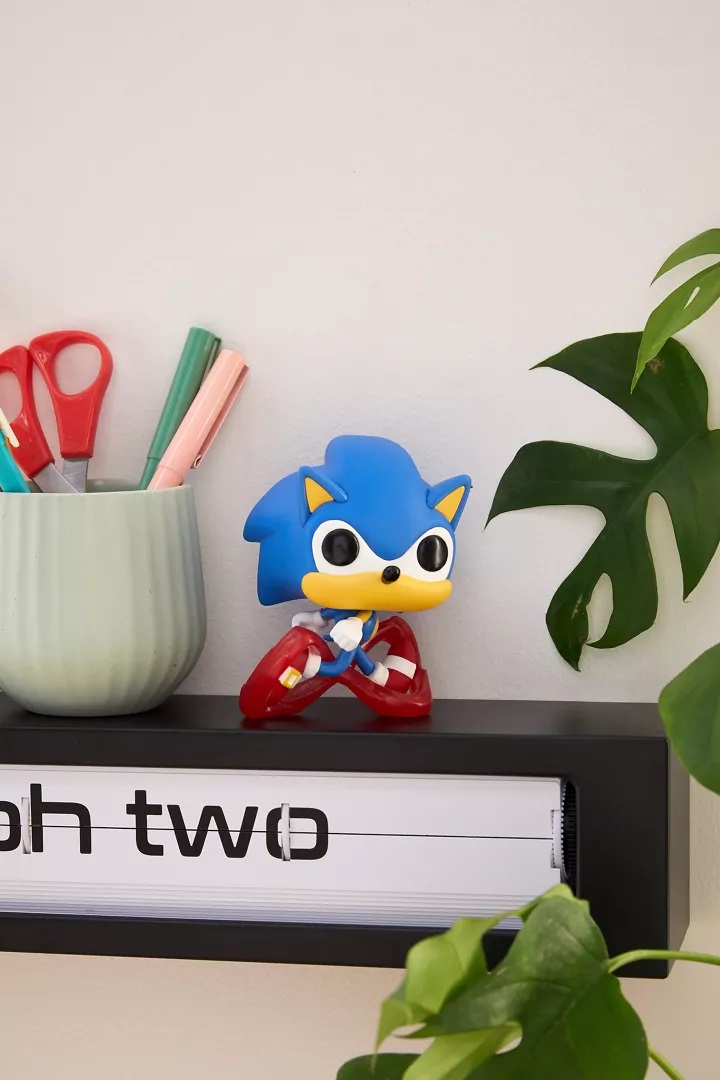 Sonic Hedgehog Figurine - SavvyMom