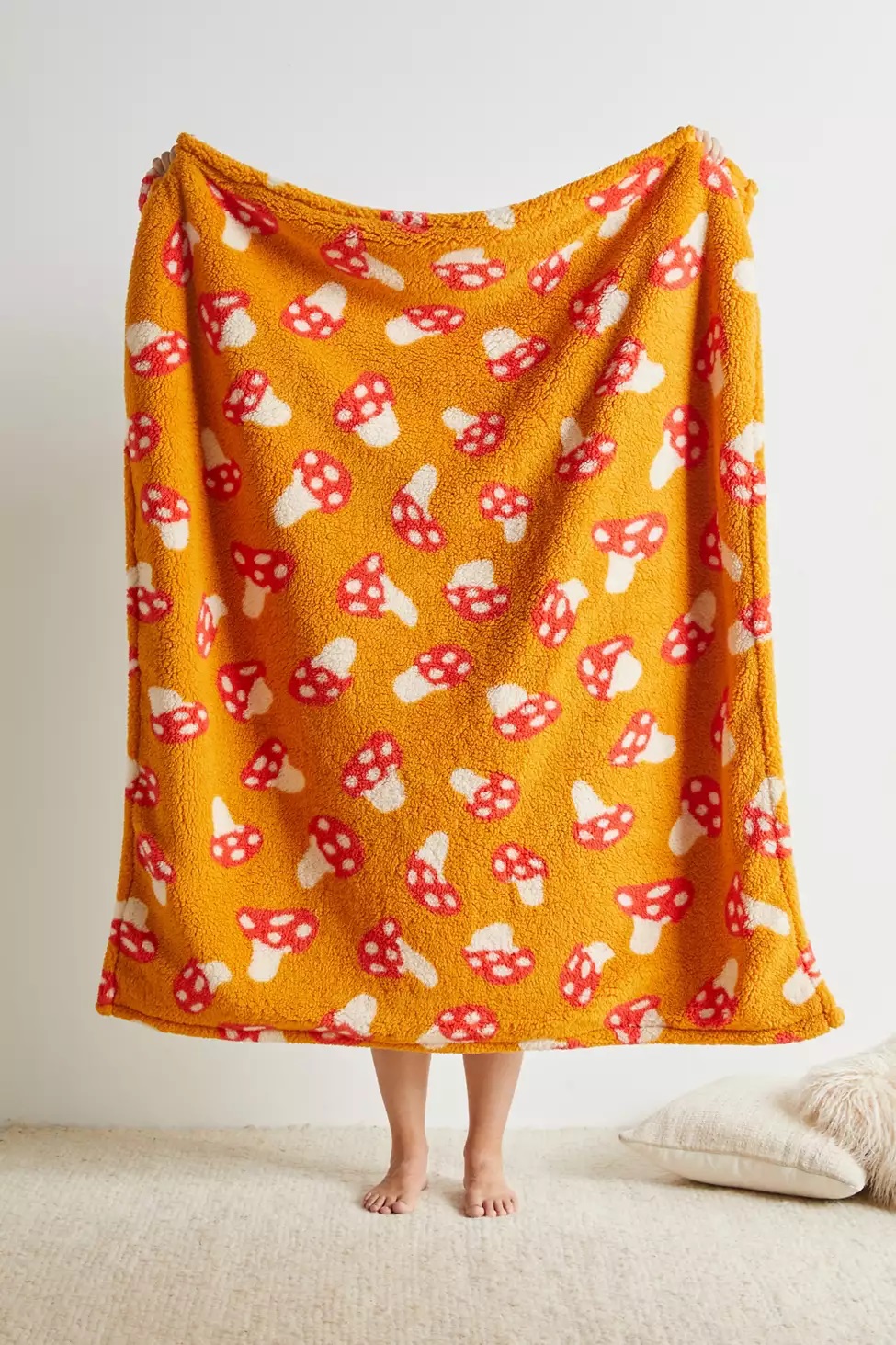 Printed Sherpa Throw - SavvyMom