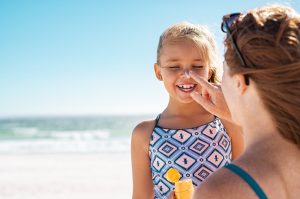 Expert Sun Safety Tips & Information - SavvyMom