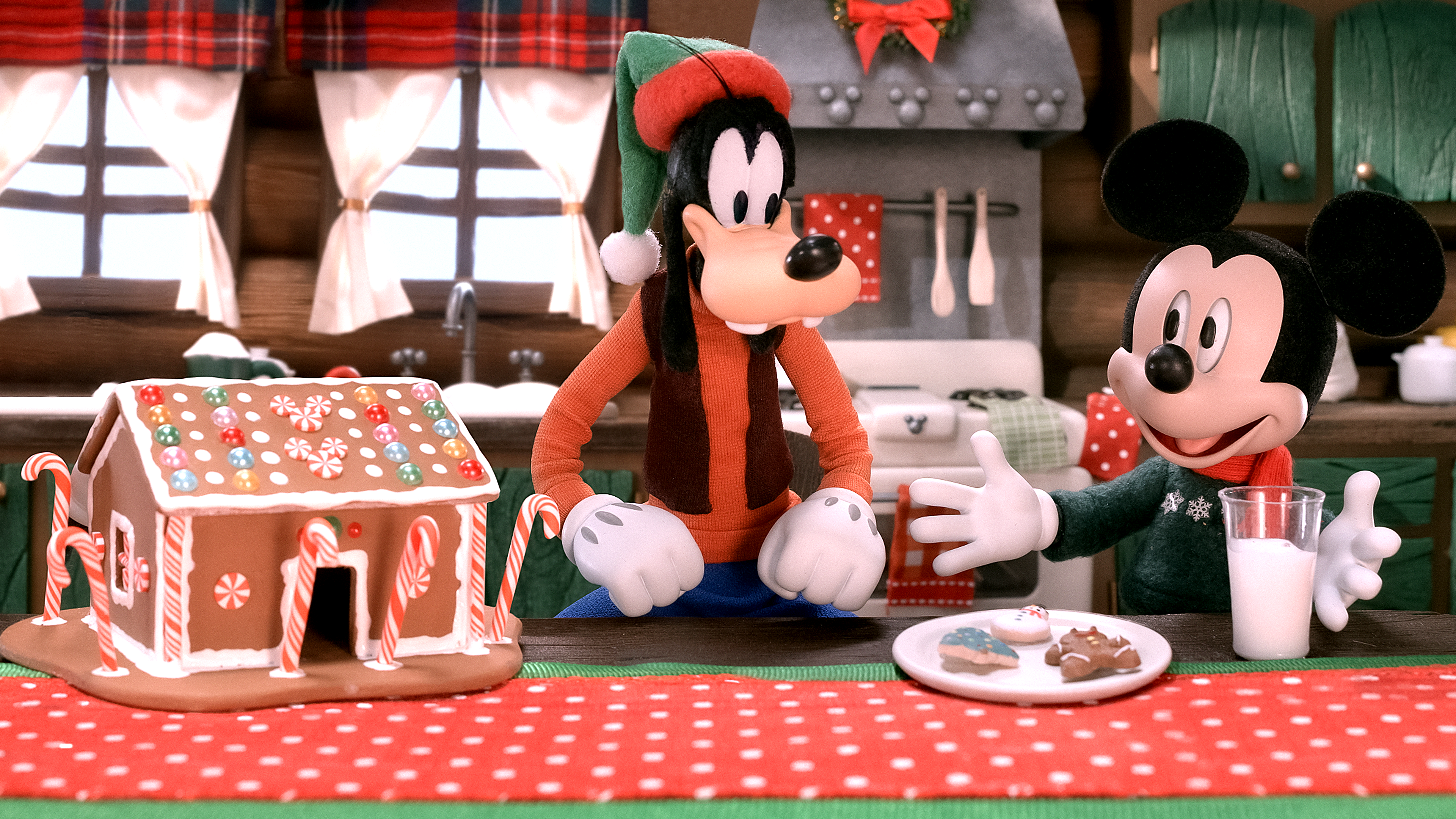 Mickey's Christmas Tales Shorts Streaming for Kids - SavvyMom