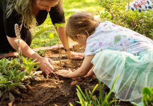 Vancouver Gardening with Kids - SavvyMom