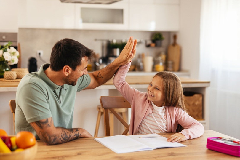 The Importance of Praising Our Children - SavvyMom