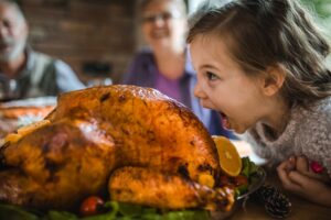 Tips for a Fun Family Thanksgiving - SavvyMom