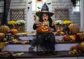 Halloween in Toronto - SavvyMom