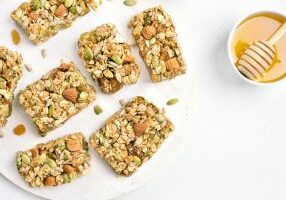 No-Bake Homemade Cereal Bars - SavvyMom