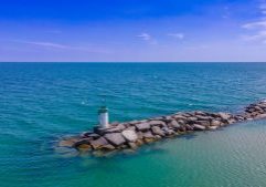 Family-Friendly Toronto Beaches Cobourg Beach - SavvyMom