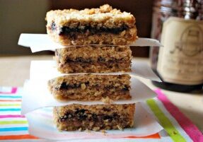 Whole Grain Fruit-Filled Snacking Bars Recipe - SavvyMom