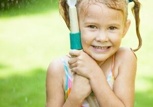 Oh, the lazy days of summer. We know moms are on the hunt for refreshing summer beverages, cool snacks, and activities that will keep the kids busy—without overheating anyone. We turned to our team of Savvy Storytellers for a flurry of ways to keep everyone chilled out this summer. Stay cool, kids. 
