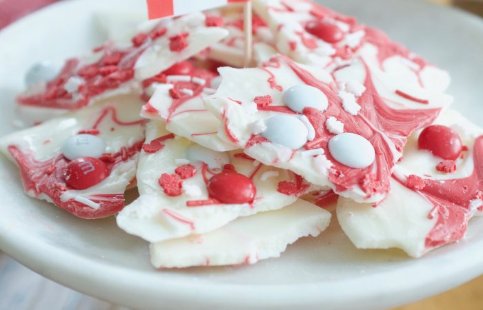 canada-day-chocolate-bark 2