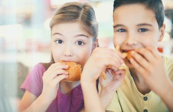 tipping at restaurants with kids