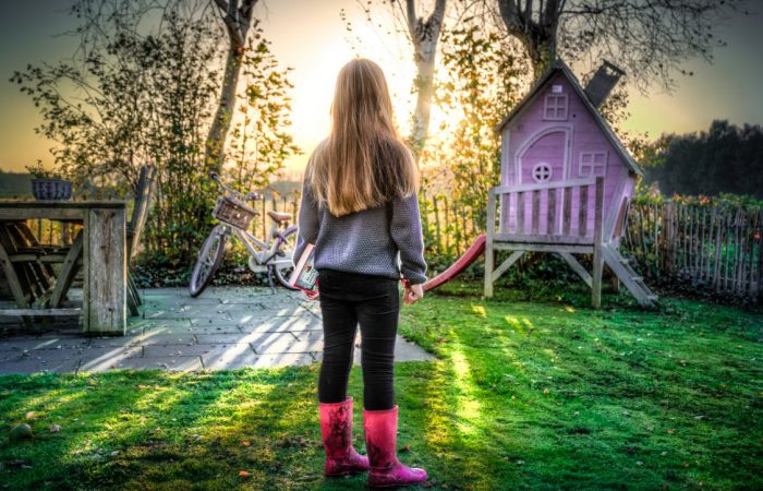 girl-bicycle-garden-people-630770