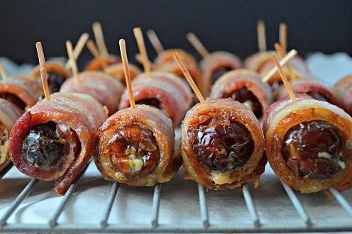 Bacon-Wrapped_Dates_-690x400-c