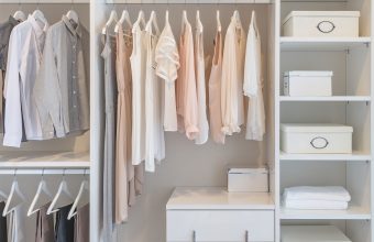 Closet_feature