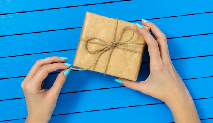 Im gift, men dating noen