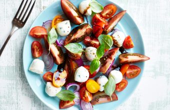 heirloom_tomato_caprese_salad