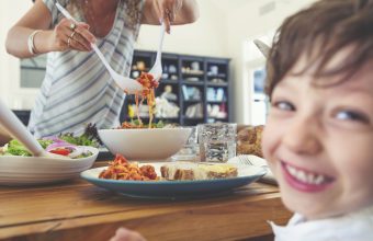Solving Mealtime Struggles - SavvyMom