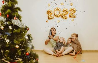 Family New Year's Resolutions - SavvyMom