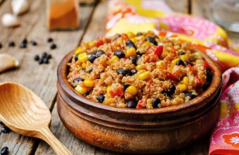 Veggie Chili Recipe with Beans and Quinoa - SavvyMom