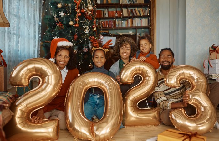 Family New Year's Resolutions - SavvyMom