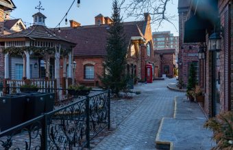 Outings in Ontario: Burlington Village Square - SavvyMom