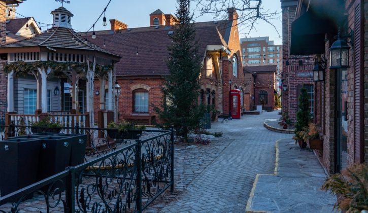 Outings in Ontario: Burlington Village Square - SavvyMom