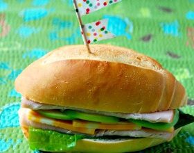 Mini Turkey Sandwiches with Cheddar and Green Apples