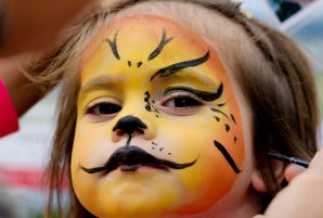 8 Family-Friendly Toronto Summer Festivals