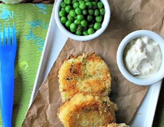 Fish Cakes with Lemon Dill Dipping Sauce
