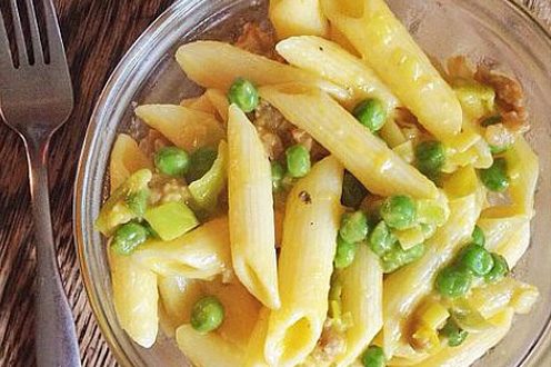 30_Minute_Winter_Meals_Pasta_with_Sausage_Leeks_Peas_and_Butternut_Squash_Sauce