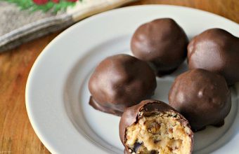 Our_Favourite_Holiday_Trea__Peanut_Butter_Balls