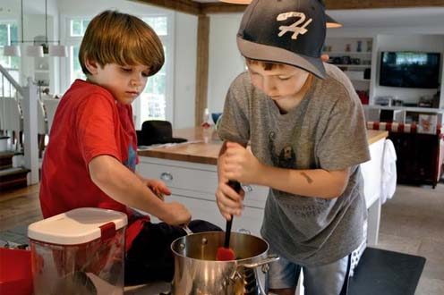 kids_should_learn_to_cook