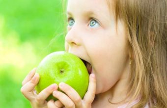 How_do_I_teach_my_child_to_choose_healthy_snacks