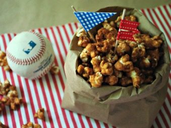 Baseball_Party__Homemade_Crackerjacks_recipe1