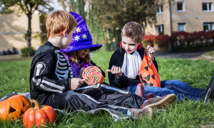 10 Tips to Survive the Halloween Sugar Rush