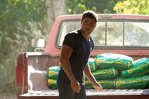 Zac-Efron-The-Lucky-One-2
