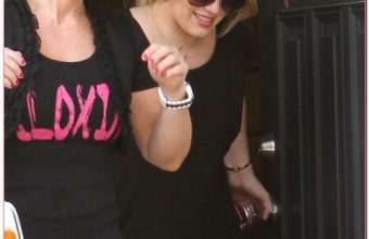 Hilary Duff Leaving Her Pilates Class