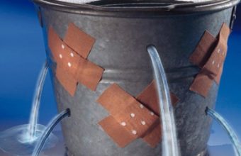 34_funny_bucket_water_wallpaper_collection-660x250