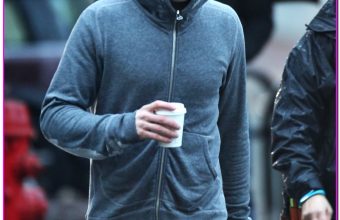 Jamie Dornan Running In The Rain On The Set Of 'Fifty Shades Of Grey'