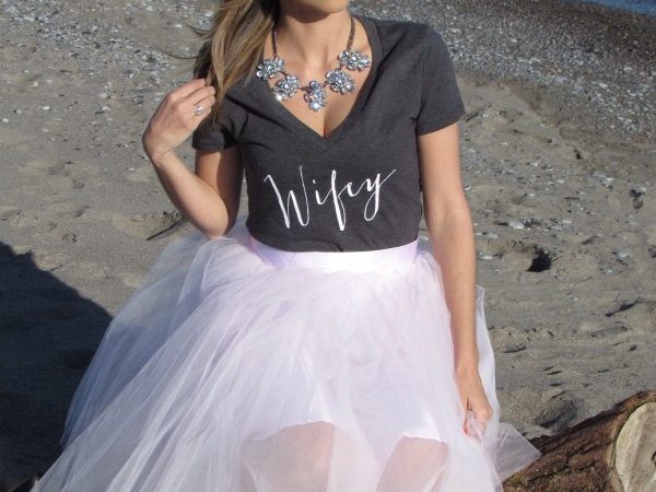 wifey-favourite-tee-deighan-design-sparkleshinylove-mandy-furnis-2