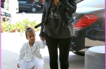 Kim & Kourtney Kardashian Take Their Daughters To The Mall