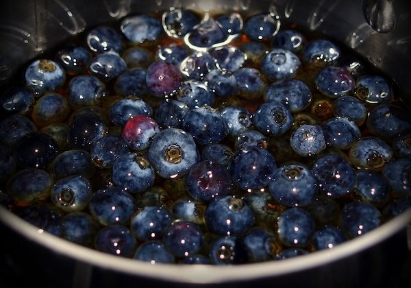 Blueberry-Syrup-Pot-Life-in-Pleasantville