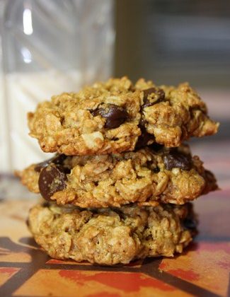 oatmeal-chocolate-chip-cookies-2-Copy