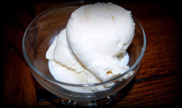 vanilla-ice-cream1-e1339700808585