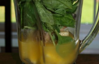 pineapple-orange-spinach-smoothie-e1342541573295