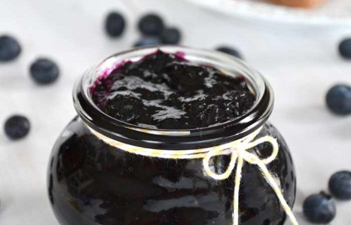 Easy-Blueberry-Jam-2A-Pretty-Life