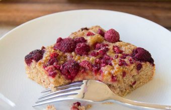 Berry-cake-close-up