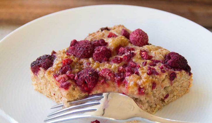 Berry-cake-close-up
