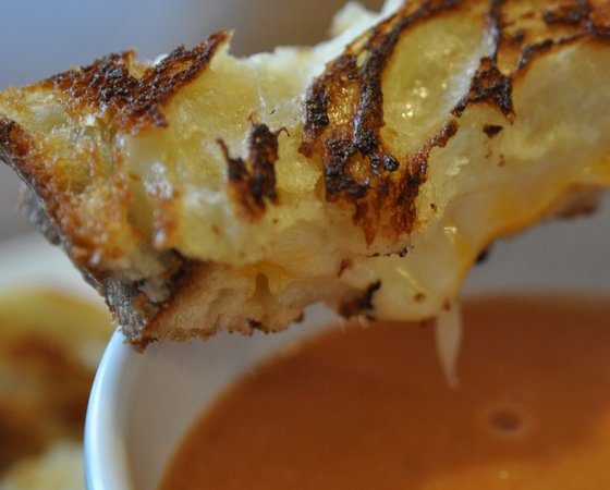 homemadetomatosoupandgrilledcheese3